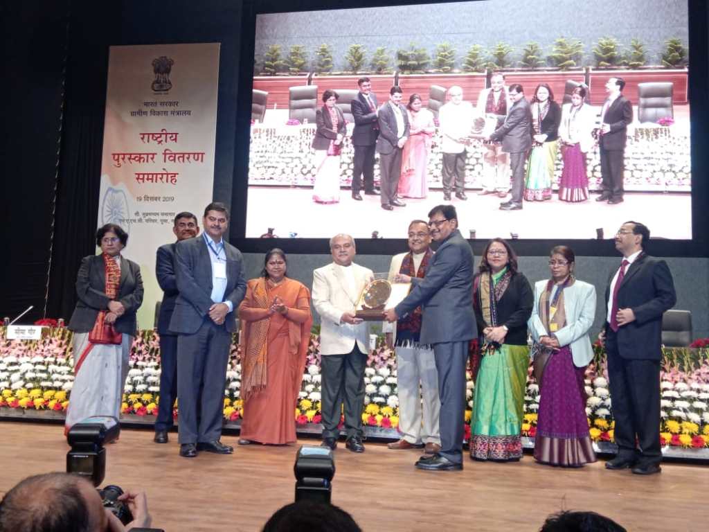 प्रधानमंत्री आवास योजना में देशभर में बोकारो का सर्वश्रेष्ठ प्रदर्शन, DDC हुए&nbsp;सम्मानित