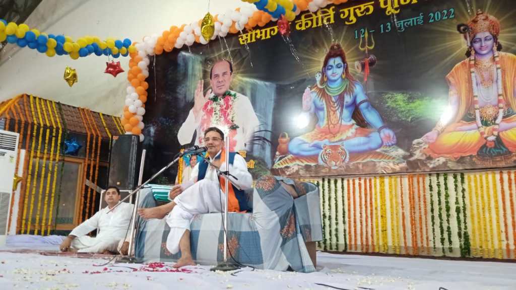 शिष्य को निरंतर आगे बढ़ने की प्रेरणा देनेवाले प्रकाशपुंज हैं गुरु :&nbsp;श्रीमाली