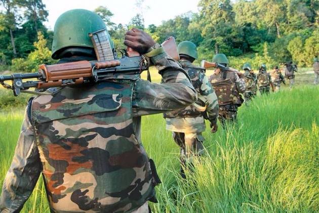 झुमरा में नक्सल-विरोधी सर्च अभियान जारी