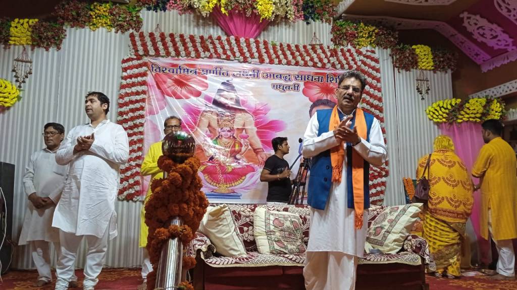 स्वयं का सम्मान करनेवाले को संसार में सर्वत्र मिलता है सम्मान : गुरुदेव&nbsp;श्रीमाली