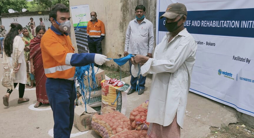 वेदांता इलेक्ट्रोस्टील ने 250 कुष्ठ रोगियों के बीच किया सूखा राशन व सेफ्टी किट का&nbsp;वितरण