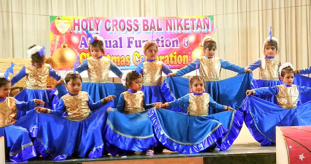 बच्चों का स्वर्णिम भविष्य बनाने में शिक्षकों की भूमिका अहम :&nbsp;होरो