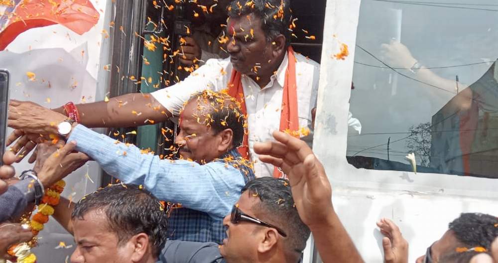 पक्ष-विपक्ष का अखाड़ा बोकारो : कहीं जन-आशीर्वाद, कहीं जनाक्रोश तो कहीं&nbsp;जनभावना