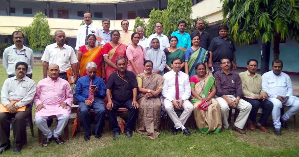 डा. राधाकृष्णन सहोदया स्कूल कॉम्प्लेक्स की नयी कमेटी में गंगवार बने अध्यक्ष व नीलकमल बनीं&nbsp;सचिव