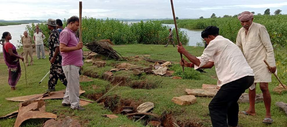 अवैध देशी शराब फैक्टरी पर फिर चला डंडा, हुआ ध्वस्त, एक&nbsp;गिरफ्तार