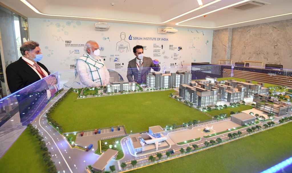 Prime Minister reviews COVID-19 Vaccine Development, asks scientists and doctors for suggestions to improve&nbsp;distribution