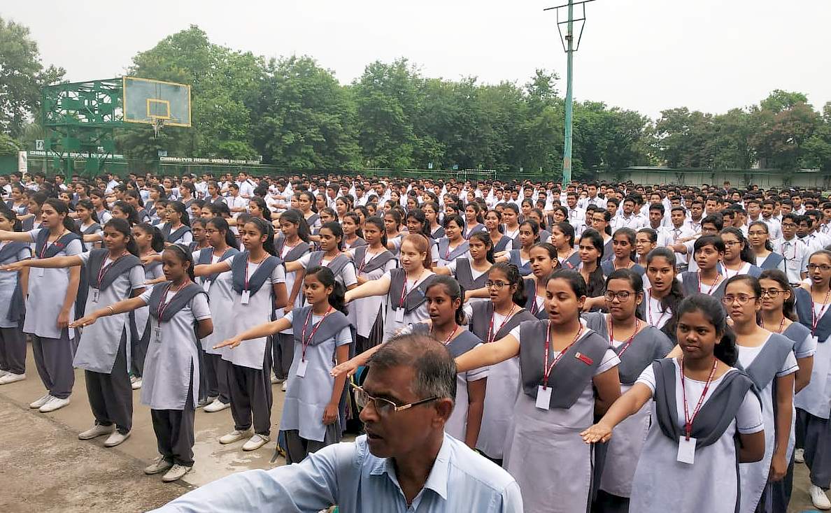 ‘बनना है आत्मविश्वासी तो डालें पढ़ने की आदत’ | चिन्मय विद्यालय में मना Reading Month