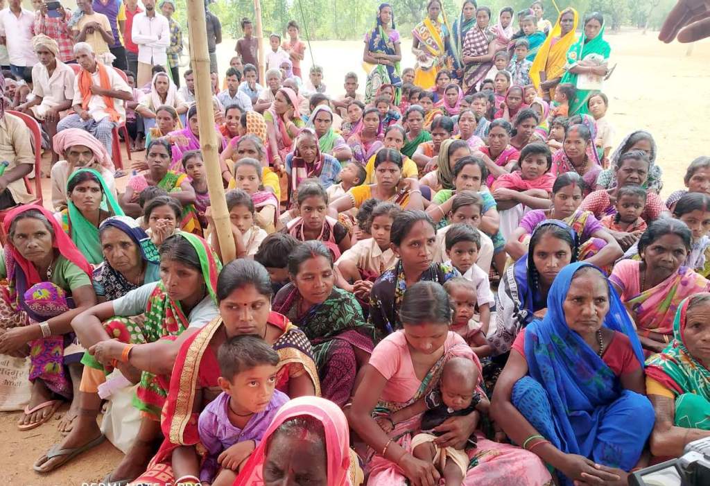 जिन आंखों में थे समस्याओं के आंसू, उनमें चमकी विकास की उम्मीद की&nbsp;खुशी