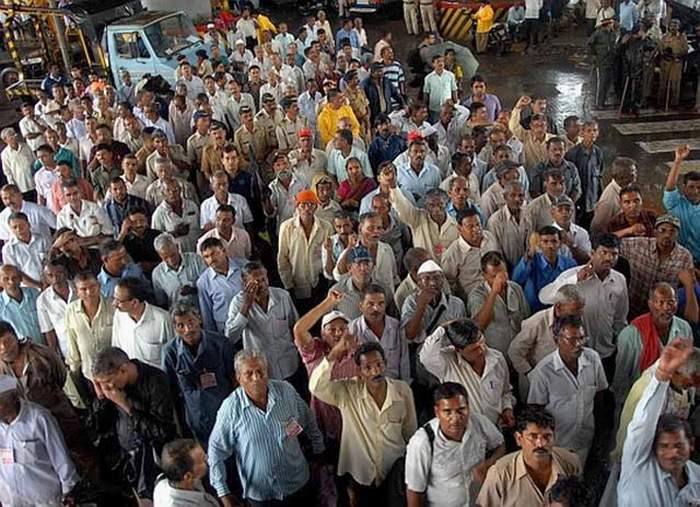 भुखमरी के कगार पर NTC के&nbsp;कामगार