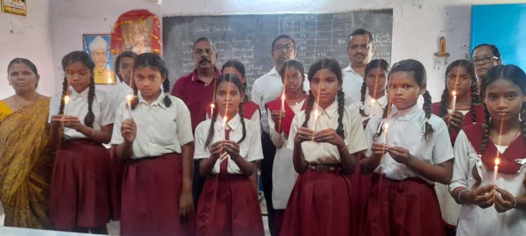 बुराई पर अच्छाई की जीत का प्रतीक है दीपावली ः&nbsp;अमरदीप