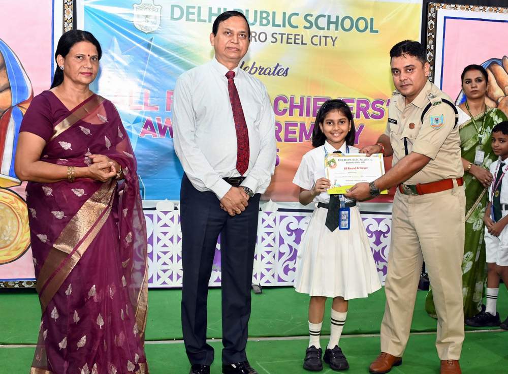 मोबाइल की लत छोड़ो, वर्ना भविष्य होगा बर्बाद! DSP ने बच्चों को दी दो टूक चेतावनी, ‘Reels नहीं; Real लाइफ पर ध्यान&nbsp;दो’