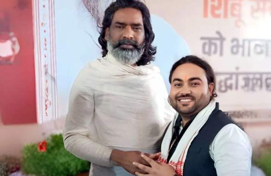 मुख्यमंत्री से मिले युवा कांग्रेस के प्रदेश उपाध्यक्ष देव शर्मा, प्रेम  महतो प्रकरण में दोषियों को फांसी की सजा दिलाने की रखी&nbsp;मांग